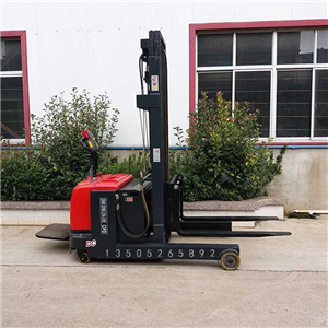 新一代智能電動(dòng)叉車 高效物流的綠色動(dòng)力引擎